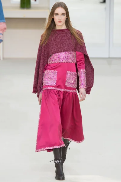 Look 11
